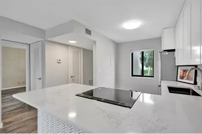 4539  Luxemburg Ct, Unit #201, Lake Worth, FL 33467 - Photo 5