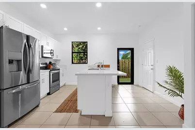 1901 SW 5th Ct, Fort Lauderdale, FL 33312 - Photo 29