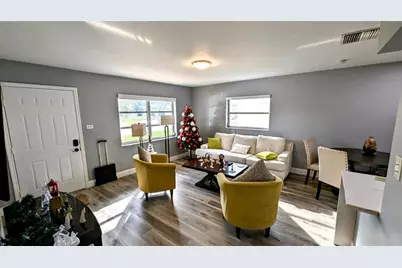 8503 NW 57th Ct, Tamarac, FL 33321 - Photo 3