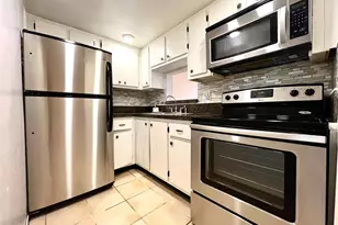 625 Antioch Ave, Fort Lauderdale, FL 33304 - Photo 9