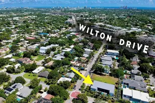 300 NE 21st Ct, Wilton Manors, FL 33305 - Photo 3