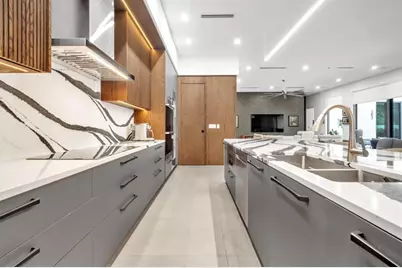 300 NE 21st Ct, Wilton Manors, FL 33305 - Photo 13