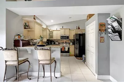 2011 SW Judith Ln, Port Saint Lucie, FL 34953 - Photo 15