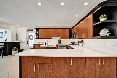 3090 NE 48th St, Unit #316, Fort Lauderdale, FL 33308 - Photo 11