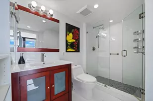 3625 N Country Club Dr Unit, Miami, FL 33180 - Photo 15