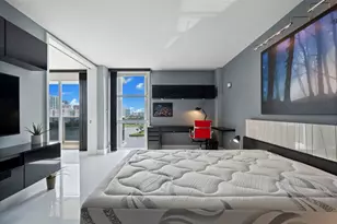 3625 N Country Club Dr Unit, Miami, FL 33180 - Photo 19