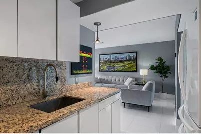 3625 N Country Club Dr, Unit #1208, Miami, FL 33180 - Photo 11