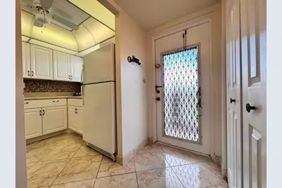 8901  Sunrise Lakes Blvd, Unit #307, Sunrise, FL 33322 - Photo 3