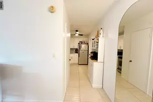 136 NE 19th Ct, Wilton Manors, FL 33305 - Photo 11