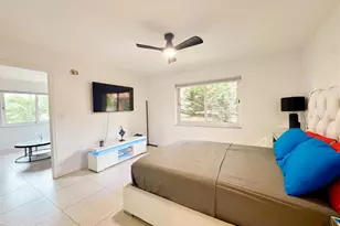 136 NE 19th Ct, Wilton Manors, FL 33305 - Photo 7