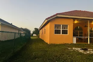 874 SW McCracken Ave, Port Saint Lucie, FL 34953 - Photo 37