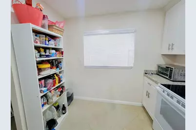 5945  Del Lago Cir, Unit #105, Sunrise, FL 33313 - Photo 3