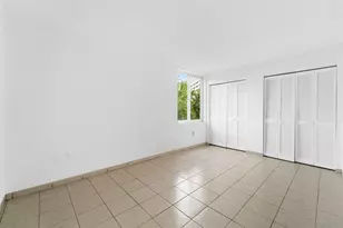 250 180th Dr, Sunny Isles Beach, FL 33160 - Photo 7