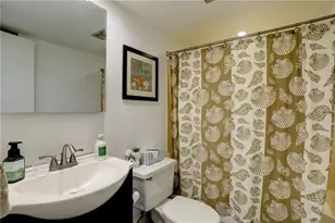 2400 NE 10th St, Pompano Beach, FL 33062 - Photo 17