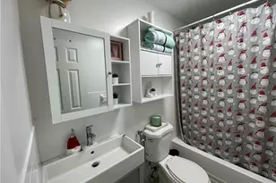 6950 NW 186th St, Hialeah, FL 33015 - Photo 15