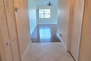 8751 Holly Ct, Tamarac, FL 33321 - Photo 23
