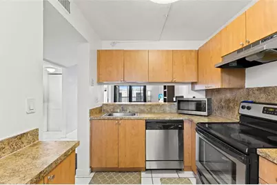 3199  Foxcroft Rd, Unit #304, Miramar, FL 33025 - Photo 5