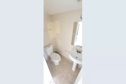 1940 NW 4th Ct, Unit #14, Miami, FL 33136 - Photo 3