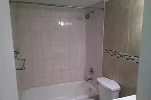 3199 Foxcroft Rd, Miramar, FL 33025 - Photo 9