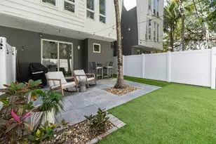 723 SE 16th Ct, Fort Lauderdale, FL 33316 - Photo 7