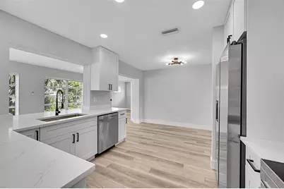 6925 NW 11th St, Margate, FL 33063 - Photo 13