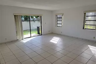 1800 NE 39th Ct, Pompano Beach, FL 33064 - Photo 11