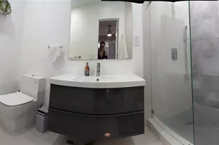 823 N 20th Ct, Hollywood, FL 33020 - Photo 13