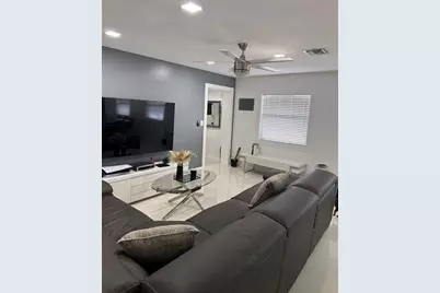 823 N 20th Ct, Hollywood, FL 33020 - Photo 7