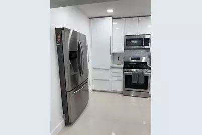 823 N 20th Ct, Hollywood, FL 33020 - Photo 11