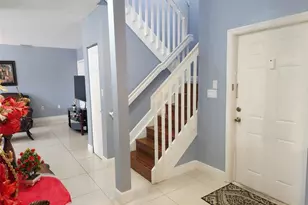 21053 SW 88th Pl, Cutler Bay, FL 33189 - Photo 11