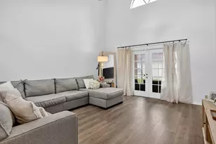 11461 Lakeview Dr, Coral Springs, FL 33071 - Photo 15