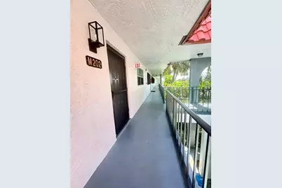 2161 W Woolbright Rd, Unit #M202, Boynton Beach, FL 33426 - Photo 27