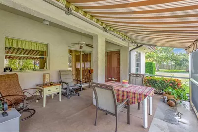 10072  Ramblewood Dr, Coral Springs, FL 33071 - Photo 43