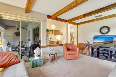 10072  Ramblewood Dr, Coral Springs, FL 33071 - Photo 17