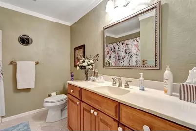 10072  Ramblewood Dr, Coral Springs, FL 33071 - Photo 31