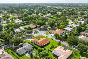10072 Ramblewood Dr, Coral Springs, FL 33071 - Photo 49