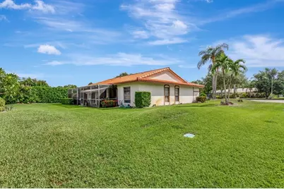 10072  Ramblewood Dr, Coral Springs, FL 33071 - Photo 41