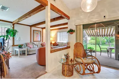 10072  Ramblewood Dr, Coral Springs, FL 33071 - Photo 15