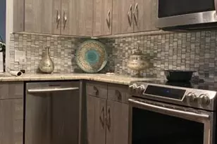 8223 Springlake Dr, Boca Raton, FL 33496 - Photo 5