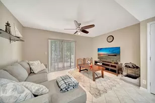 2635 NE 15th St, Pompano Beach, FL 33062 - Photo 9