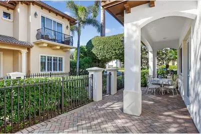 591 NW Library Commons Way, Boca Raton, FL 33432 - Photo 13