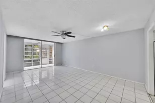 2901 Sunrise Lakes Dr Unit, Fort Lauderdale, FL 33322 - Photo 7