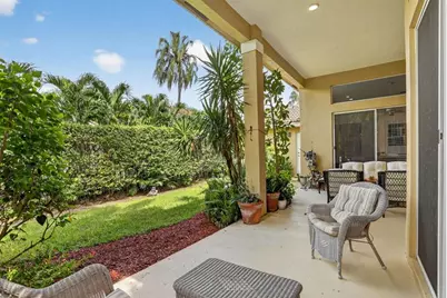 2807  Oakbrook Ln, Weston, FL 33332 - Photo 9