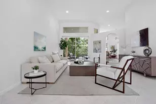 2807 Oakbrook Ln, Weston, FL 33332 - Photo 3