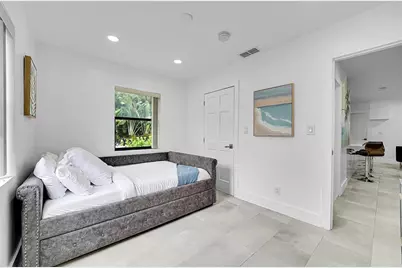 400 NE 26th Dr, Wilton Manors, FL 33334 - Photo 21