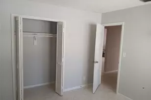 4124 NW 88th Ave, Coral Springs, FL 33065 - Photo 5