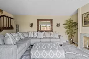 581 Springdale Cir, Palm Springs, FL 33461 - Photo 5