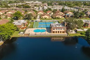 581 Springdale Cir, Palm Springs, FL 33461 - Photo 31