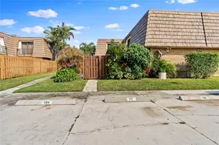 581 Springdale Cir, Palm Springs, FL 33461 - Photo 39