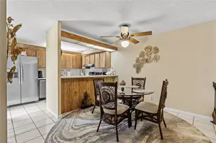 581 Springdale Cir, Palm Springs, FL 33461 - Photo 11